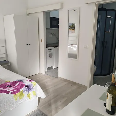 Dominik Apartment *