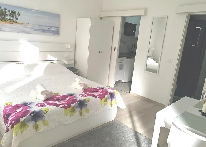 Studio Dominik Daire